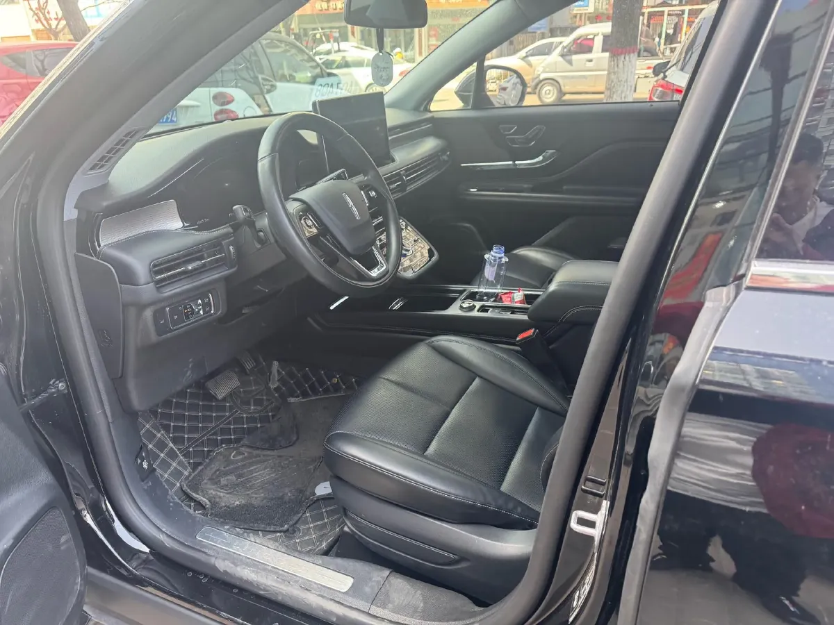 2022 Lincoln Corsair 2.0T 245HP L4 8AT,autocango,china used car exporter,china ev exporter,chinese used car exporter,chinese used ev exporter