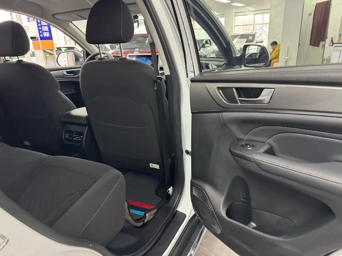 2022 Haval H6 1.5T 184HP L4 7DCT,autocango,china used car exporter,china ev exporter,chinese used car exporter,chinese used ev exporter