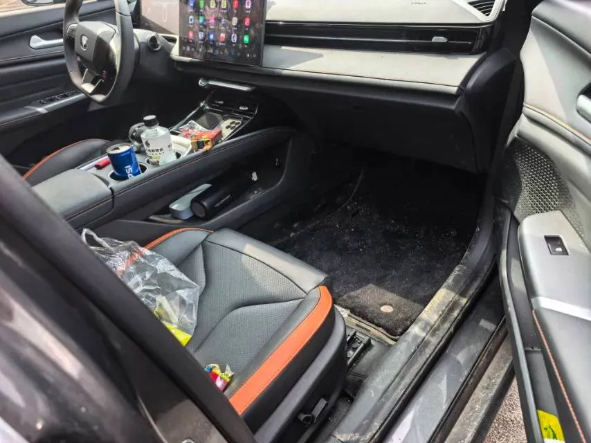 2025 ChangAn UNI-V 1.5T 192HP L4 7DCT,autocango,china used car exporter,china ev exporter,chinese used car exporter,chinese used ev exporter