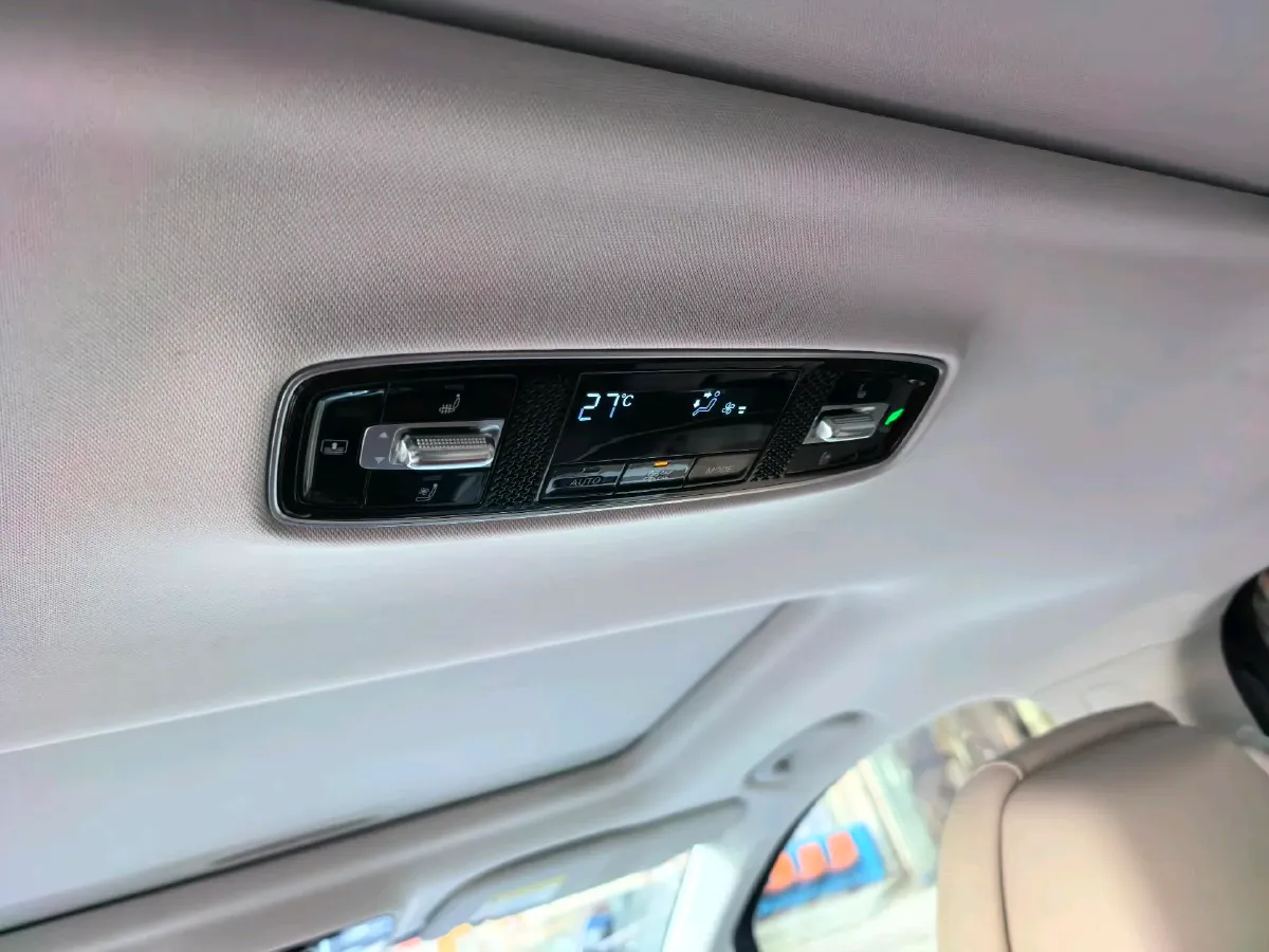 2022 Roewe iMAX8 2.0T 234HP L4 8AT,autocango,china used car exporter,china ev exporter,chinese used car exporter,chinese used ev exporter