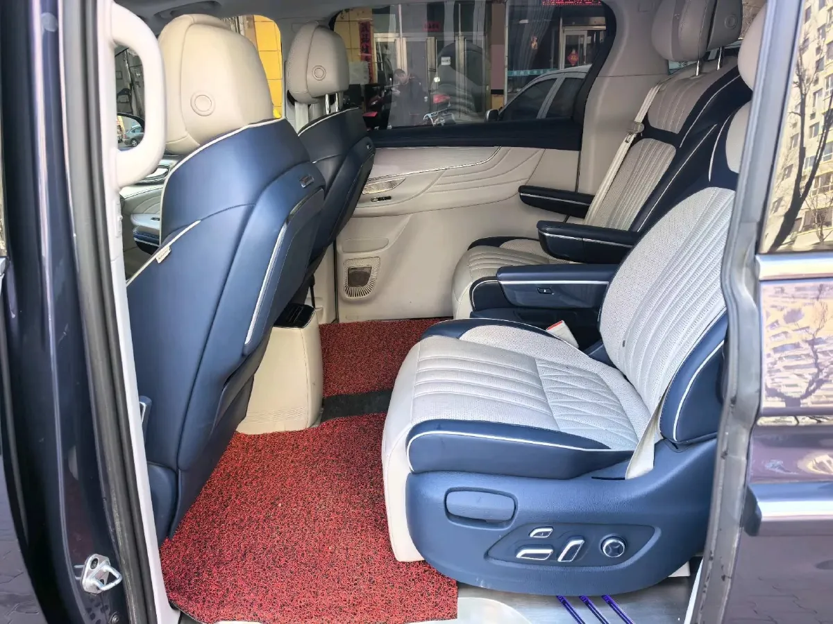 2022 Roewe iMAX8 2.0T 234HP L4 8AT,autocango,china used car exporter,china ev exporter,chinese used car exporter,chinese used ev exporter