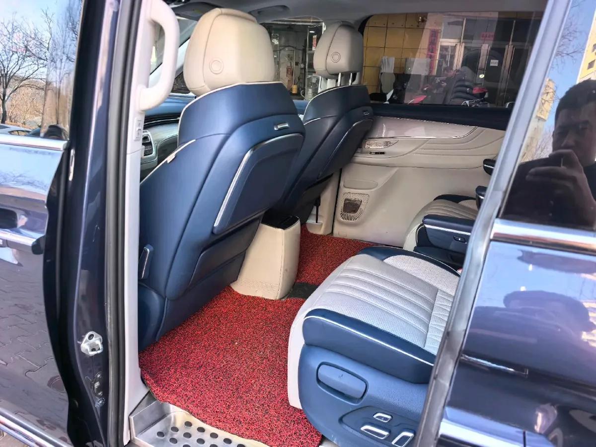 2022 Roewe iMAX8 2.0T 234HP L4 8AT,autocango,china used car exporter,china ev exporter,chinese used car exporter,chinese used ev exporter