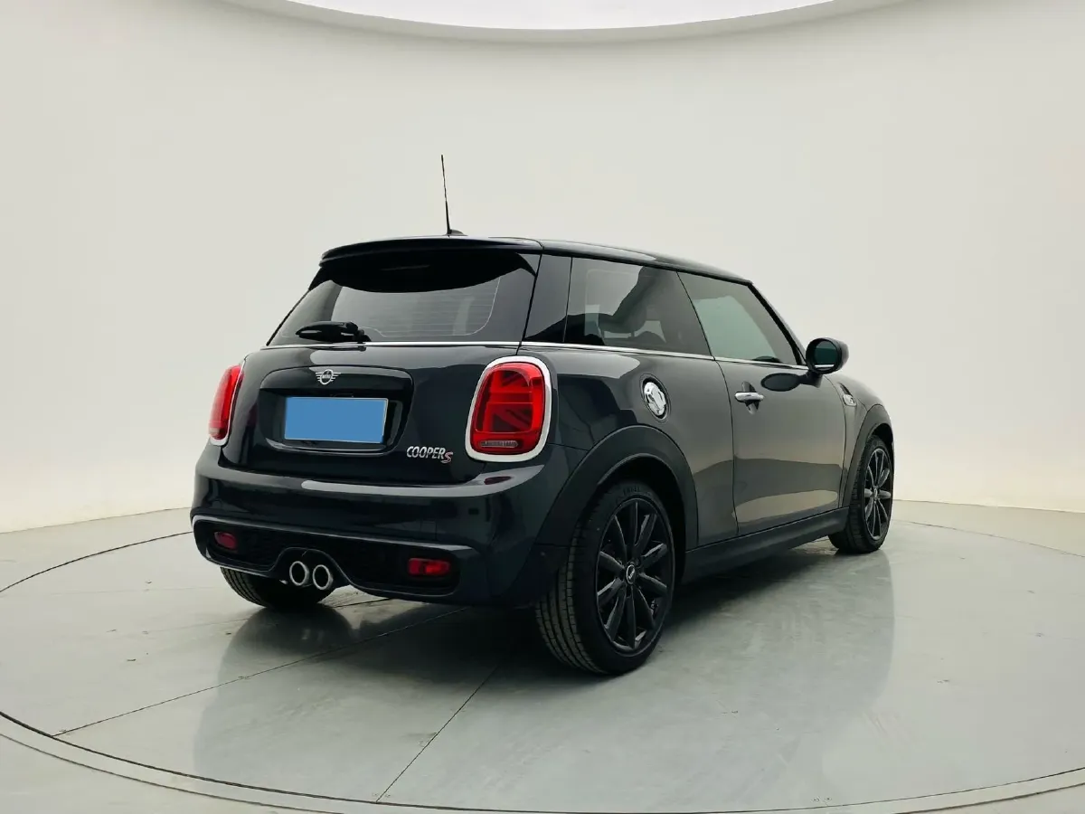 2021 MINI MINI 2.0T 192HP L4 7DCT,autocango,china used car exporter,china ev exporter,chinese used car exporter,chinese used ev exporter