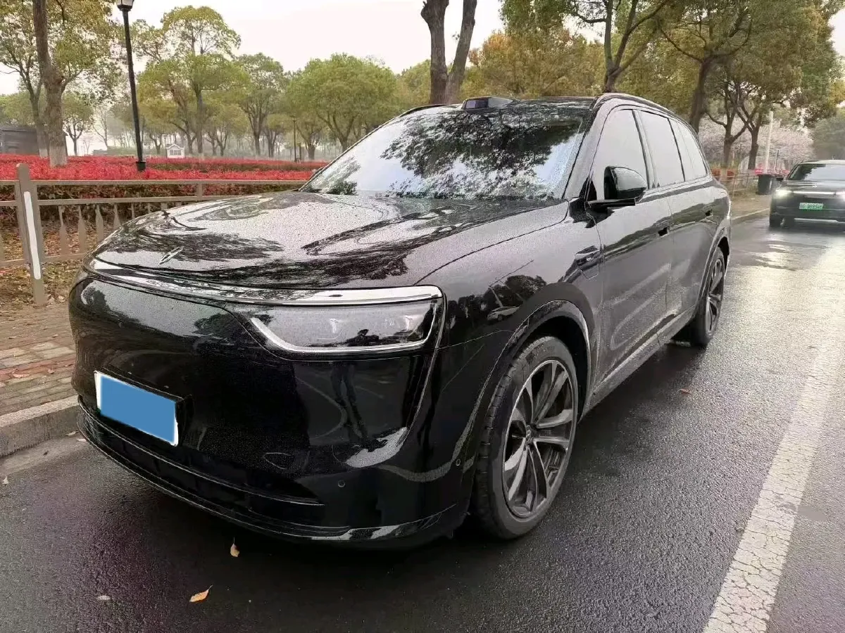 2025 AITO AITO M8 REEV 160HP REEV 53.4KWH,autocango,china used car exporter,china ev exporter,chinese used car exporter,chinese used ev exporter