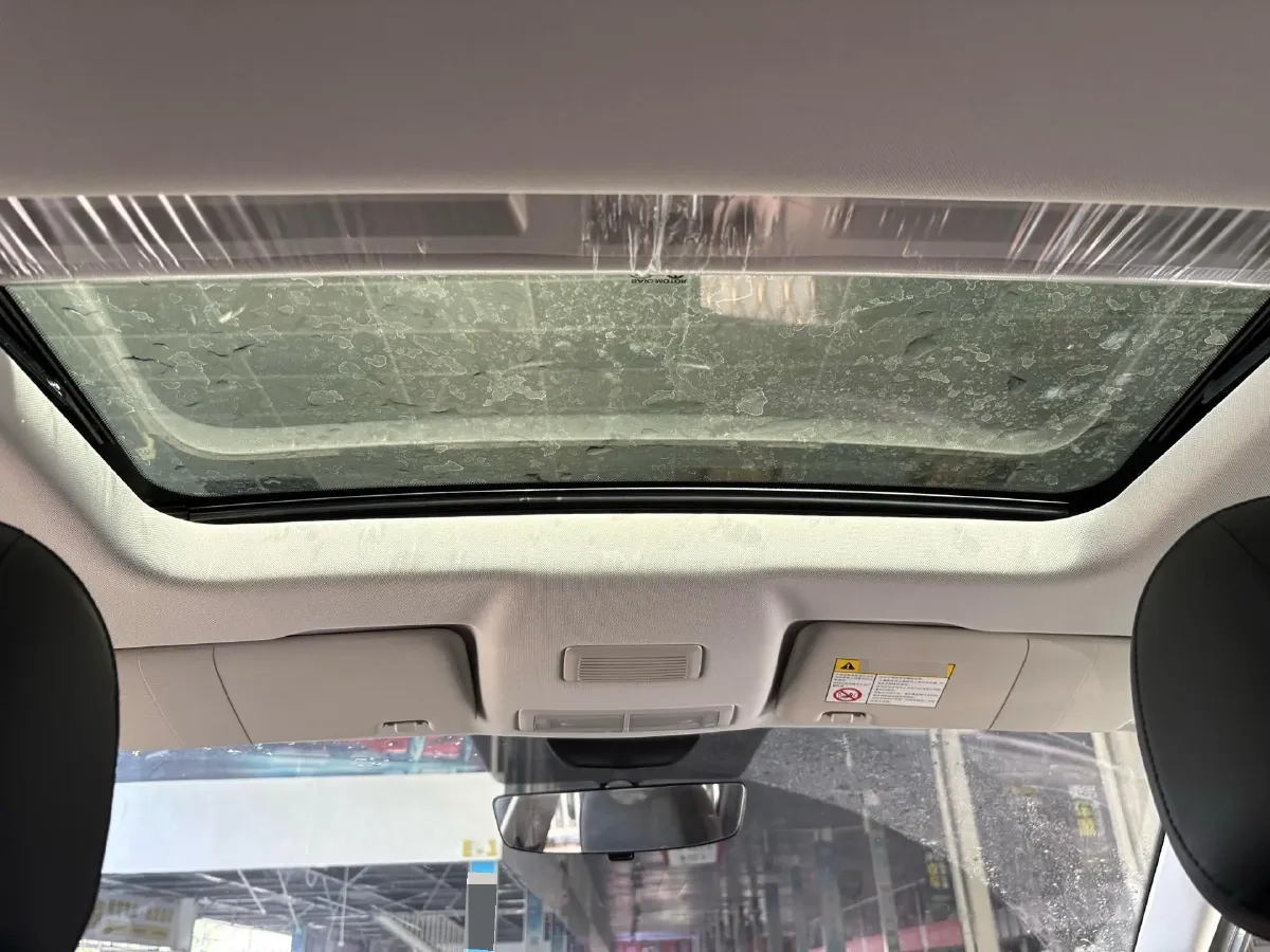 2023 Roewe i5 1.5L 129HP L4 CVT,autocango,china used car exporter,china ev exporter,chinese used car exporter,chinese used ev exporter