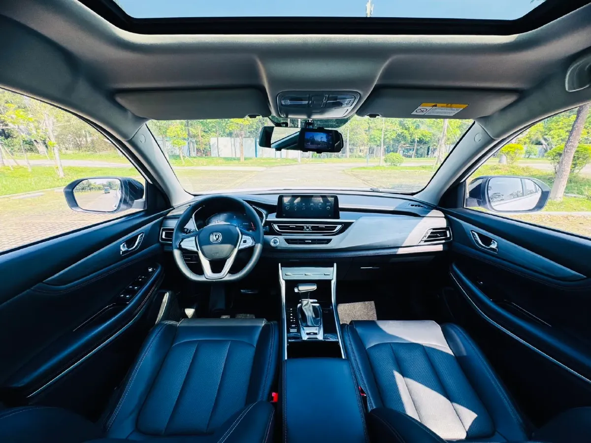 2021 ChangAn CS75 1.5T 178HP L4 7DCT,autocango,china used car exporter,china ev exporter,chinese used car exporter,chinese used ev exporter