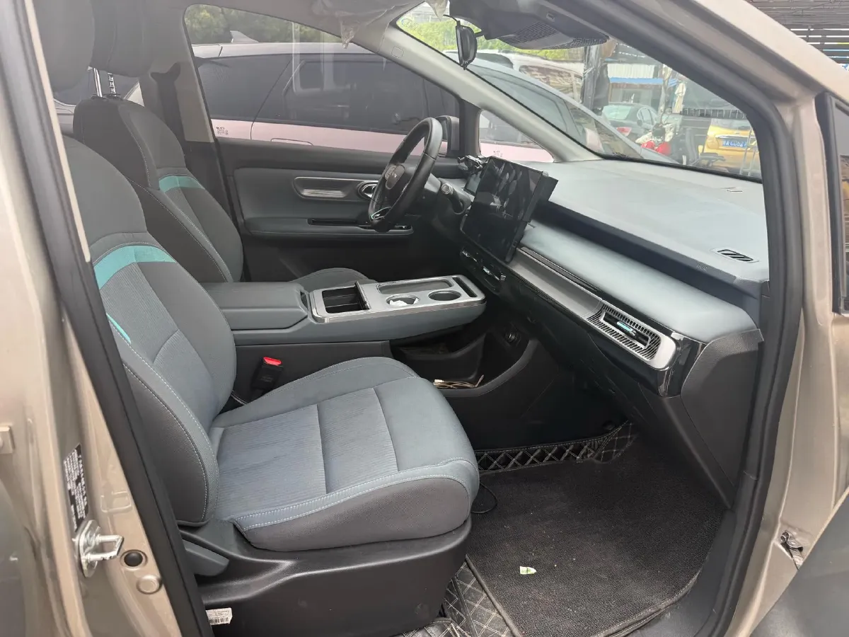 2023 GAC Trumpchi GS4 1.5T 177HP L4 6AT,autocango,china used car exporter,china ev exporter,chinese used car exporter,chinese used ev exporter