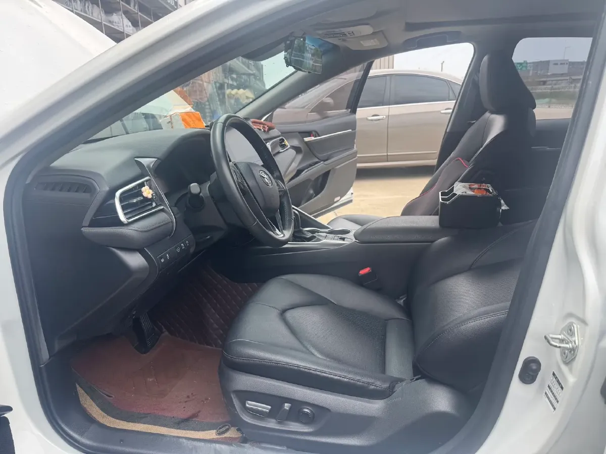 2021 Toyota Camry 2.5L 209HP L4 8AT,autocango,china used car exporter,china ev exporter,chinese used car exporter,chinese used ev exporter