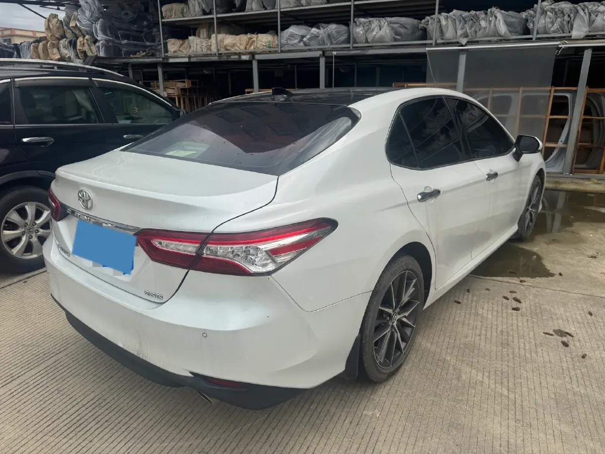 2021 Toyota Camry 2.5L 209HP L4 8AT,autocango,china used car exporter,china ev exporter,chinese used car exporter,chinese used ev exporter