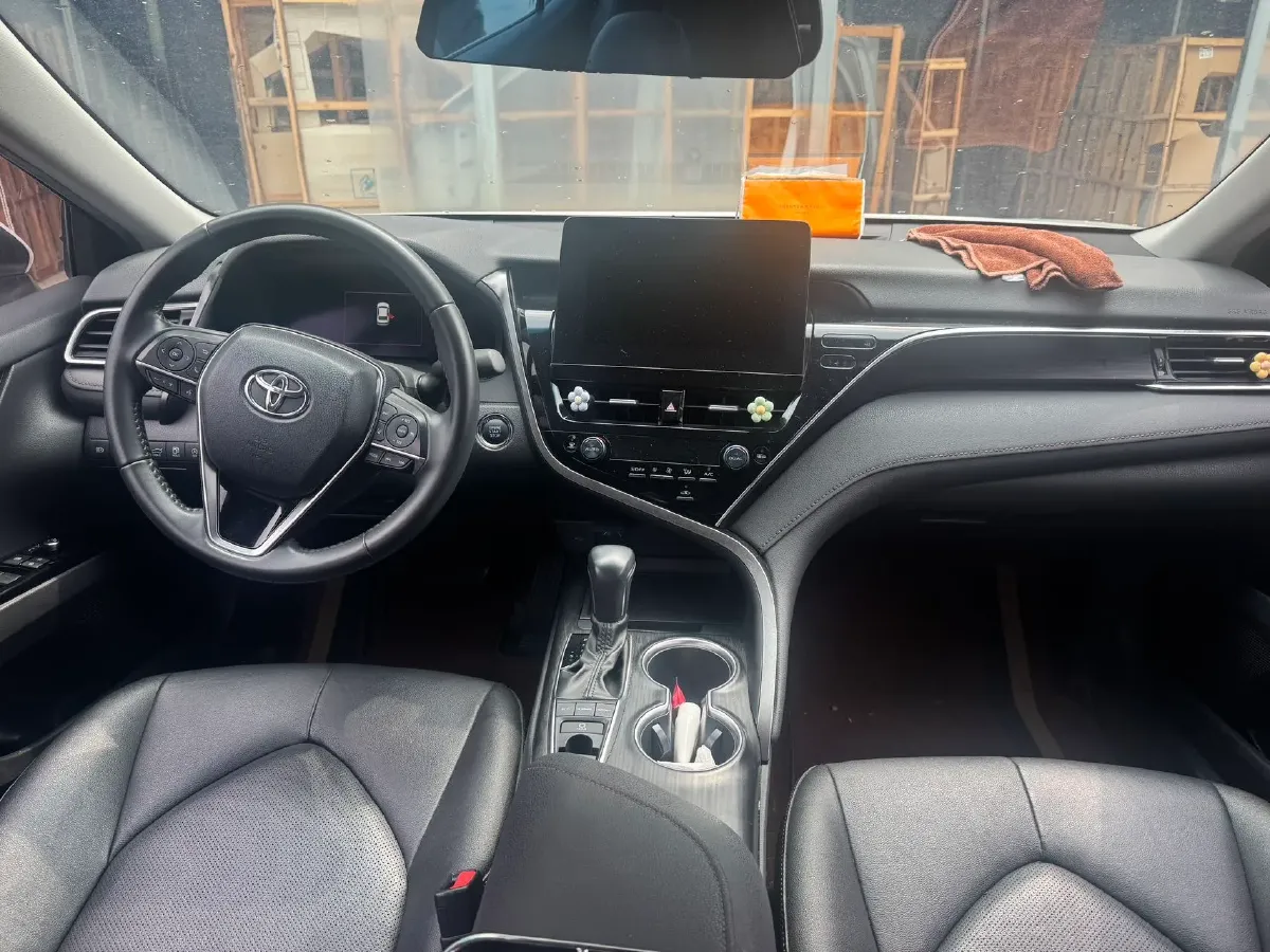 2021 Toyota Camry 2.5L 209HP L4 8AT,autocango,china used car exporter,china ev exporter,chinese used car exporter,chinese used ev exporter