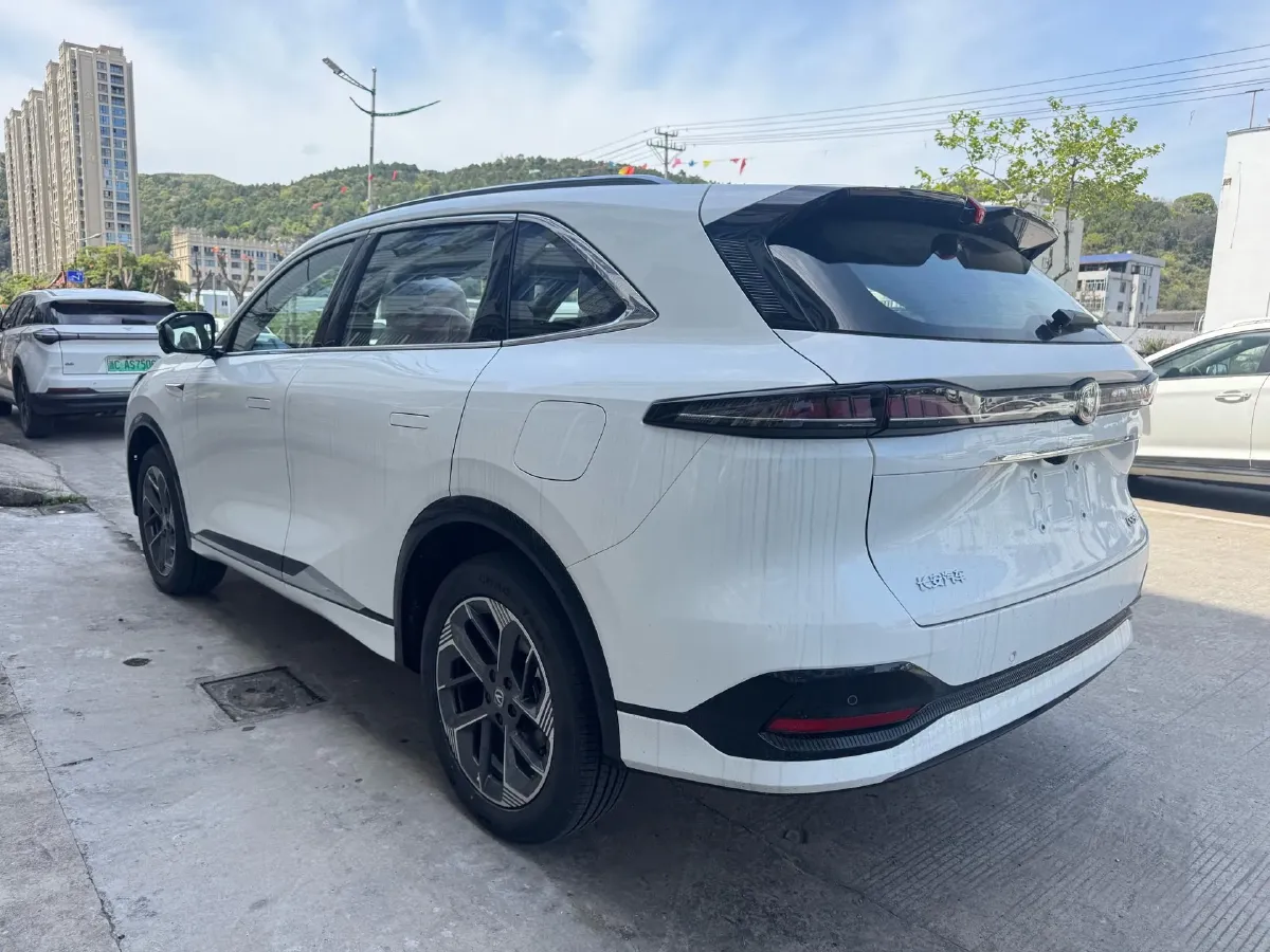 2025 ChangAn CS75 Plus 1.5T 188HP L4 8AT,autocango,china used car exporter,china ev exporter,chinese used car exporter,chinese used ev exporter