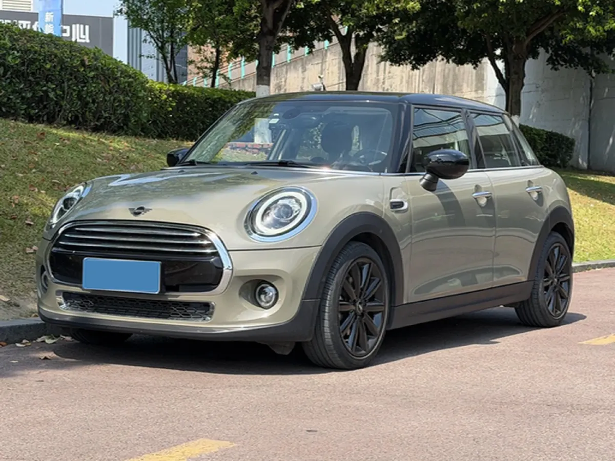 2020 MINI MINI 1.5T 136HP L3 7DCT,autocango,china used car exporter,china ev exporter,chinese used car exporter,chinese used ev exporter