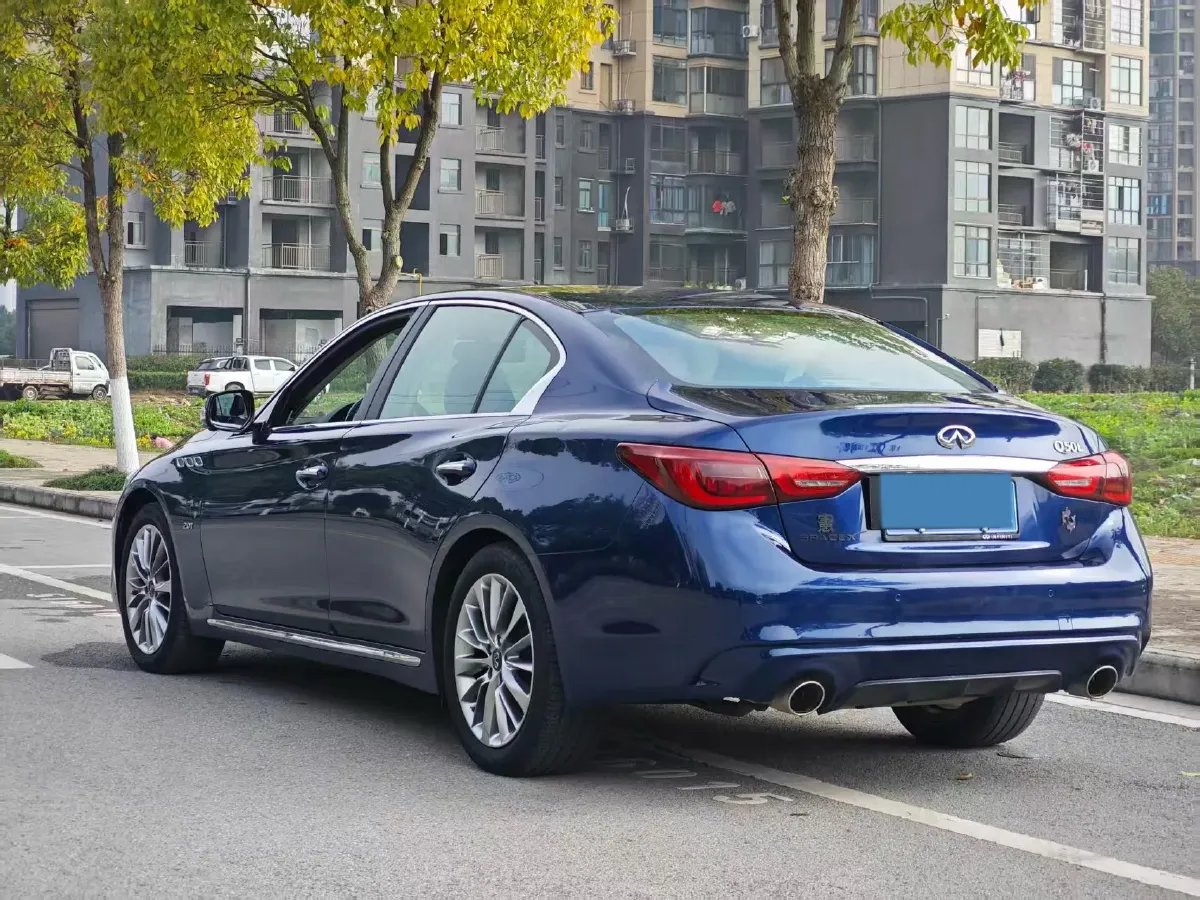 2018 Jeep Grand Commander 2.0T 265HP L4 9AT,autocango,china used car exporter,china ev exporter,chinese used car exporter,chinese used ev exporter