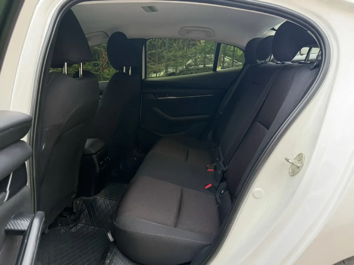 2023 Mazda 3 Axela 2.0L 158HP L4 6AT,autocango,china used car exporter,china ev exporter,chinese used car exporter,chinese used ev exporter