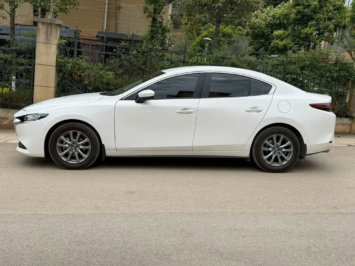 2023 Mazda 3 Axela 2.0L 158HP L4 6AT,autocango,china used car exporter,china ev exporter,chinese used car exporter,chinese used ev exporter