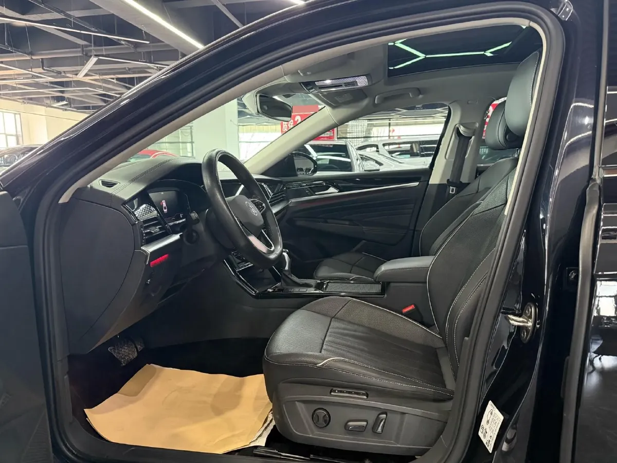 2022 Xpeng P7 BEV 60.2KWH,autocango,china used car exporter,china ev exporter,chinese used car exporter,chinese used ev exporter