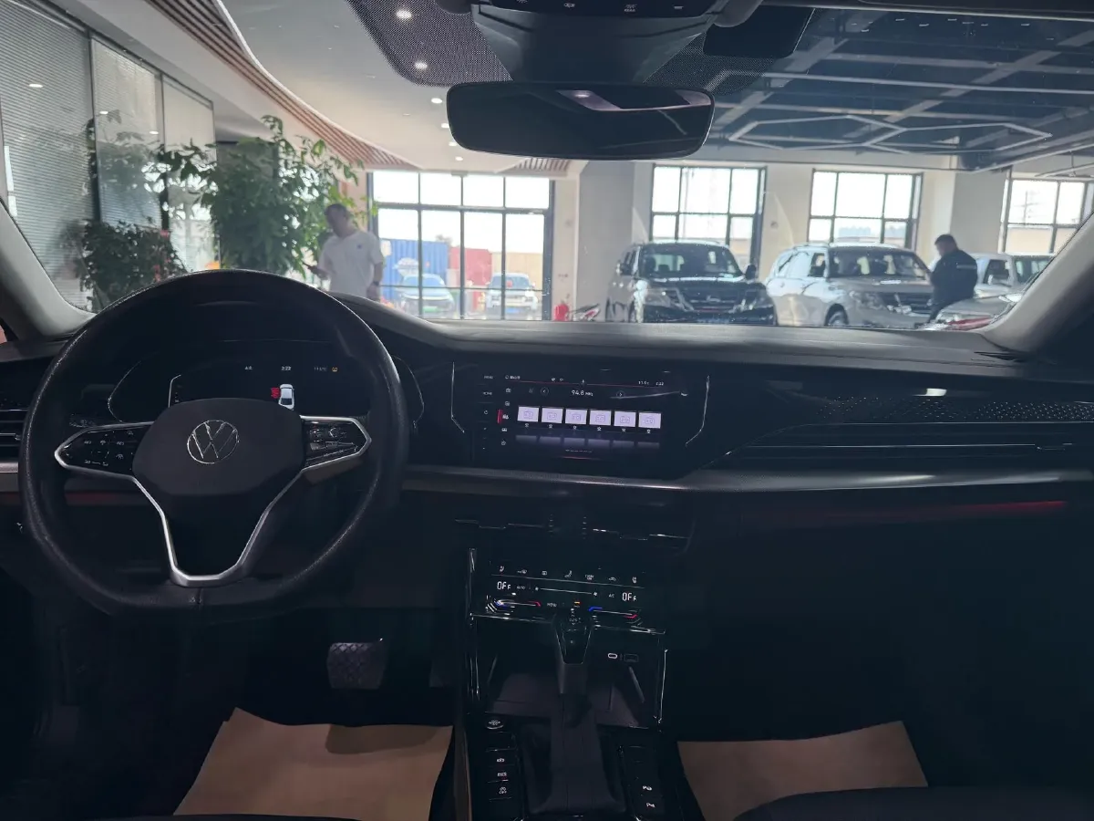 2022 Xpeng P7 BEV 60.2KWH,autocango,china used car exporter,china ev exporter,chinese used car exporter,chinese used ev exporter