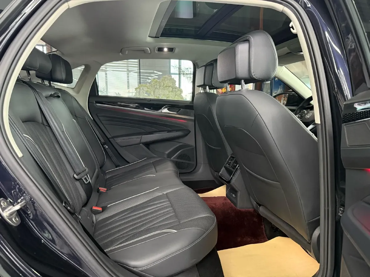 2022 Xpeng P7 BEV 60.2KWH,autocango,china used car exporter,china ev exporter,chinese used car exporter,chinese used ev exporter