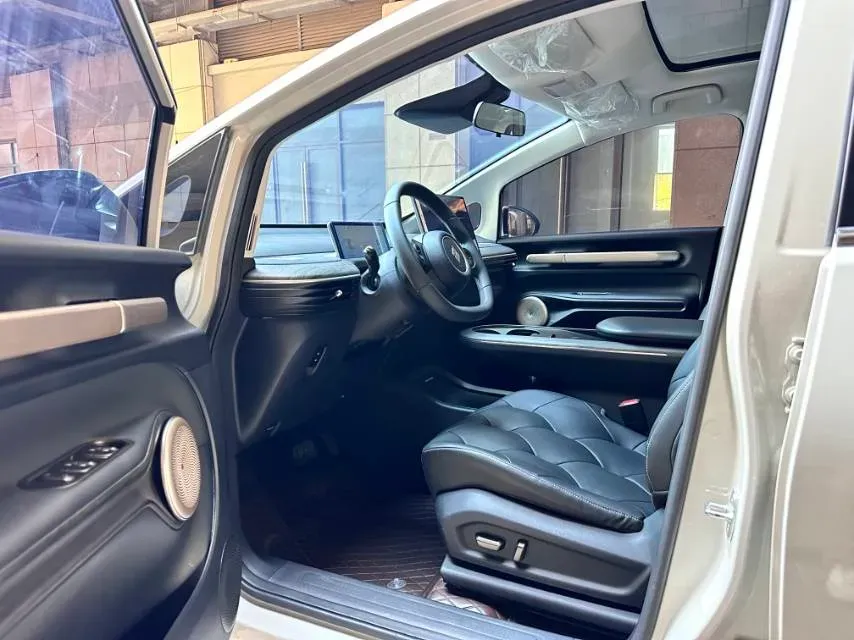 2023 BaoJun Cloud BEV 50.6KWH,autocango,china used car exporter,china ev exporter,chinese used car exporter,chinese used ev exporter