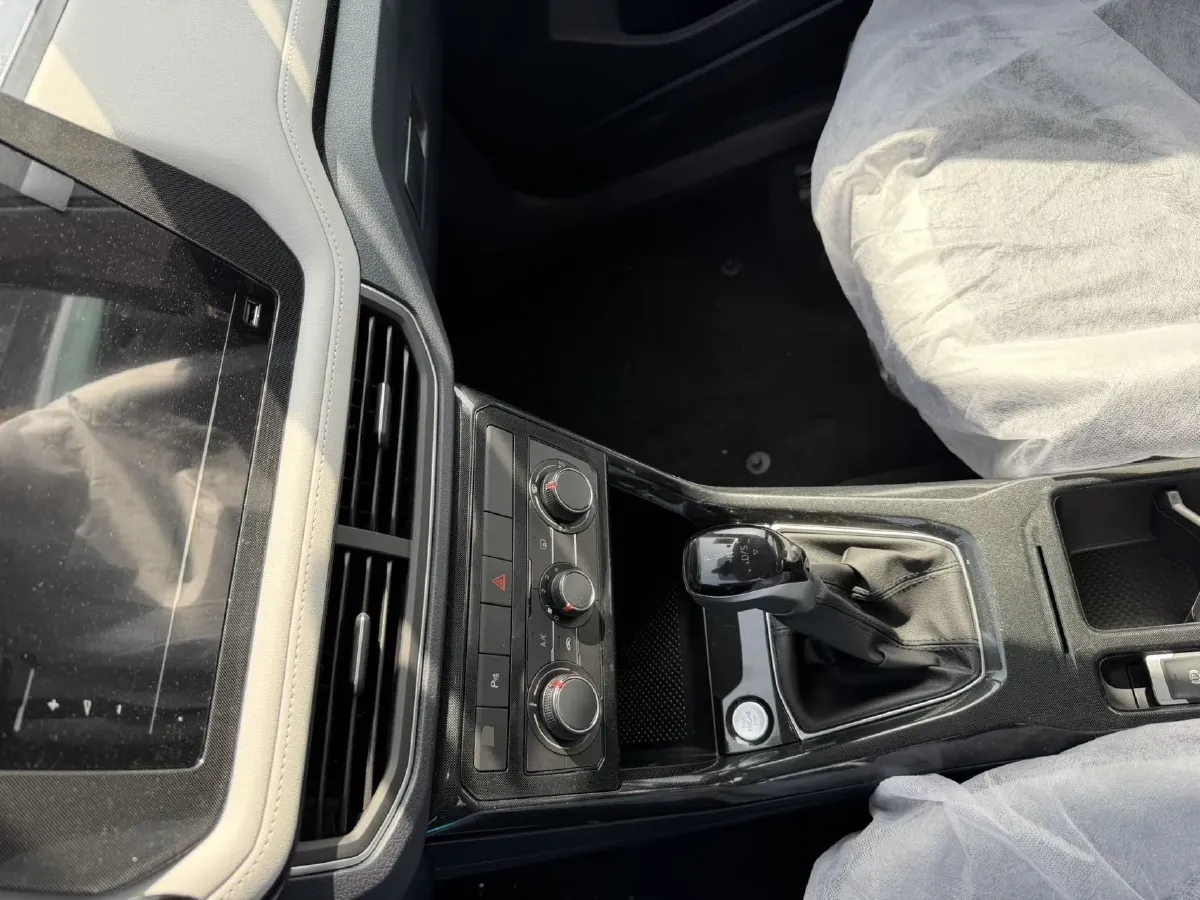 2026 Volkswagen Tharu 1.5T 160HP L4 7DCT,autocango,china used car exporter,china ev exporter,chinese used car exporter,chinese used ev exporter