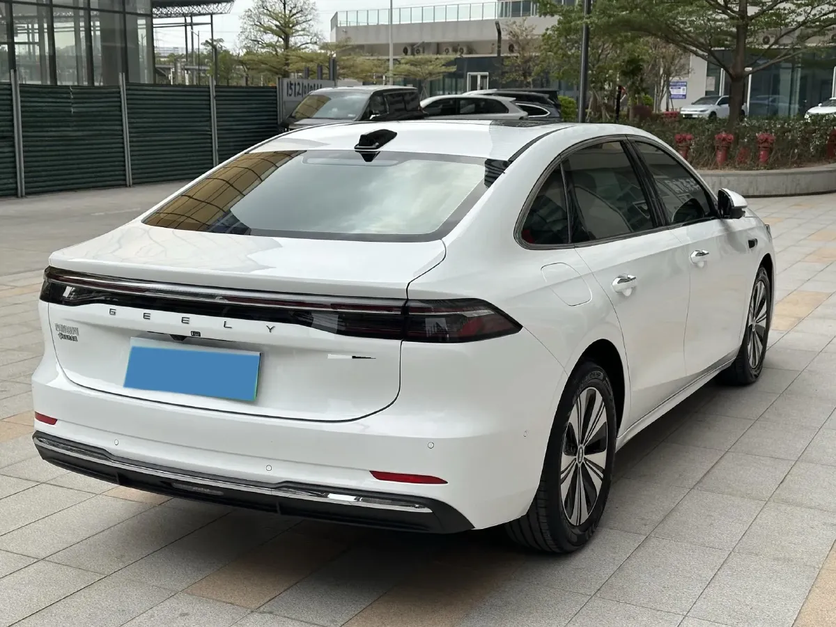 2025 Geely Galaxy A7 1.5L 112HP L4 1DHT PHEV,autocango,china used car exporter,china ev exporter,chinese used car exporter,chinese used ev exporter