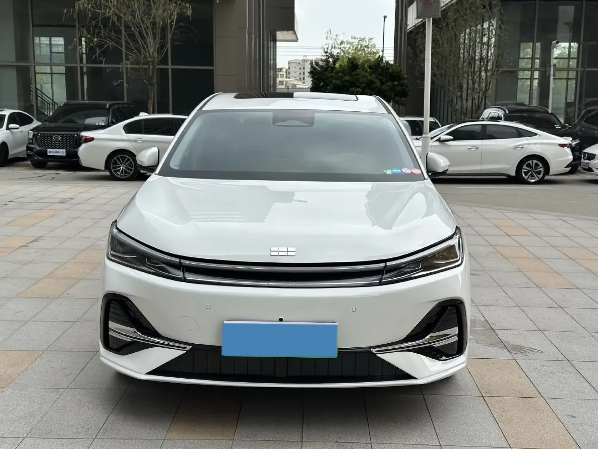 2025 Geely Galaxy A7 1.5L 112HP L4 1DHT PHEV,autocango,china used car exporter,china ev exporter,chinese used car exporter,chinese used ev exporter