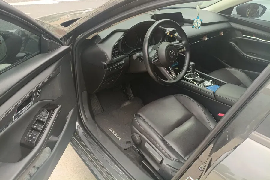 2021 Mazda 3 Axela 2.0L 158HP L4 6AT,autocango,china used car exporter,china ev exporter,chinese used car exporter,chinese used ev exporter