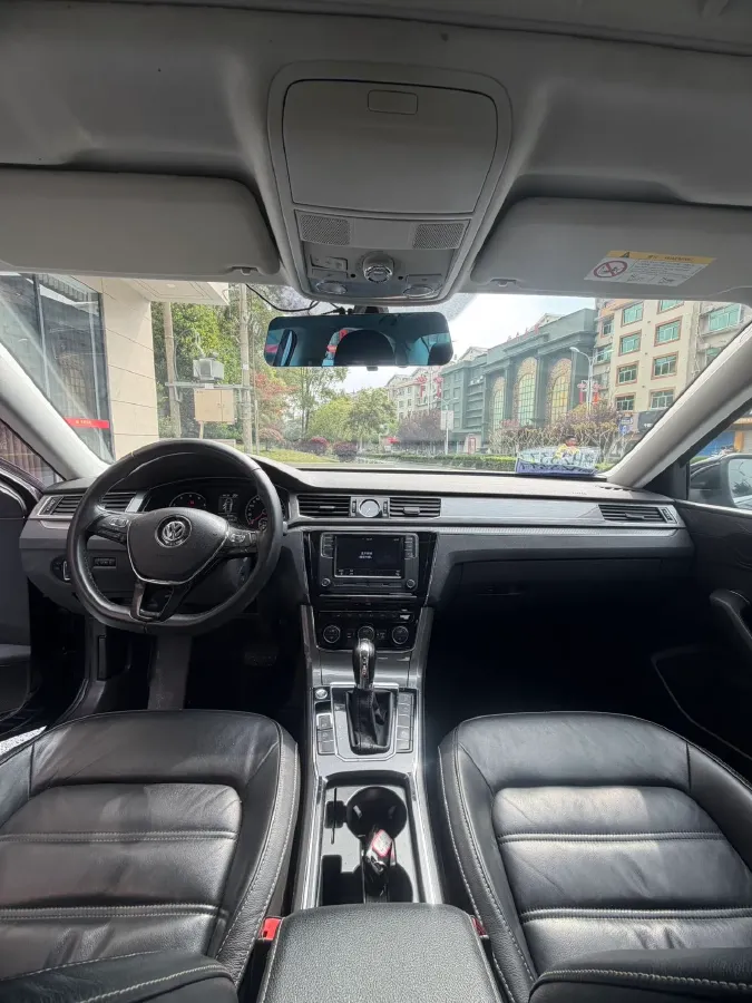 2017 Volkswagen Passat 1.8T 180HP L4 7DCT,autocango,china used car exporter,china ev exporter,chinese used car exporter,chinese used ev exporter