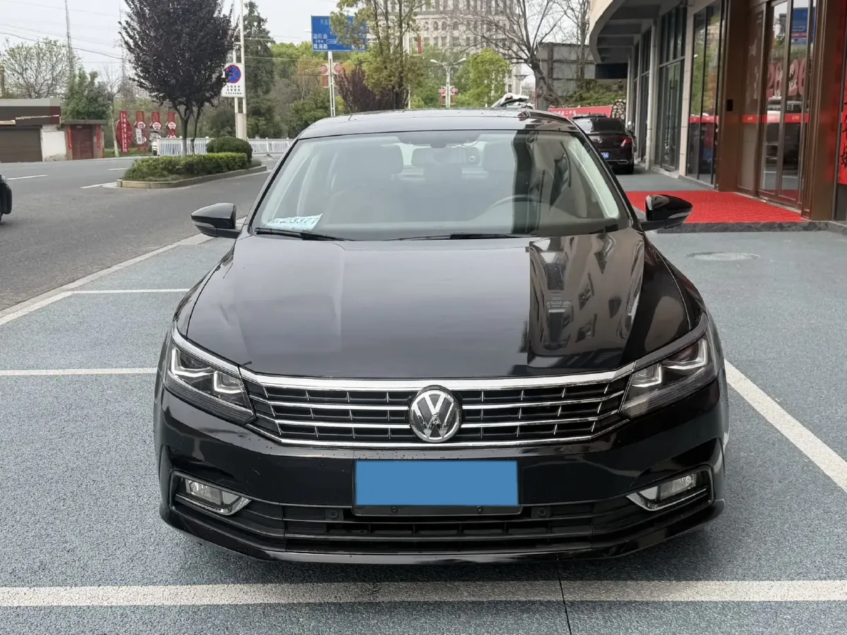 2017 Volkswagen Passat 1.8T 180HP L4 7DCT,autocango,china used car exporter,china ev exporter,chinese used car exporter,chinese used ev exporter
