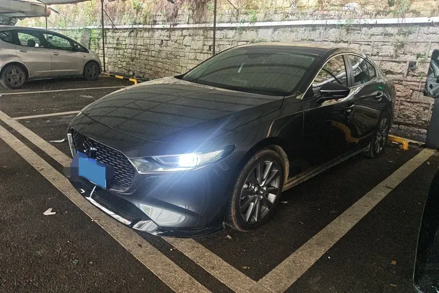 2023 Mazda 3 Axela 2.0L 158HP L4 6AT,autocango,china used car exporter,china ev exporter,chinese used car exporter,chinese used ev exporter