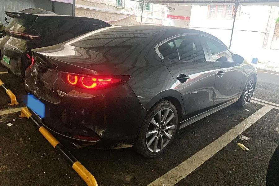 2023 Mazda 3 Axela 2.0L 158HP L4 6AT,autocango,china used car exporter,china ev exporter,chinese used car exporter,chinese used ev exporter