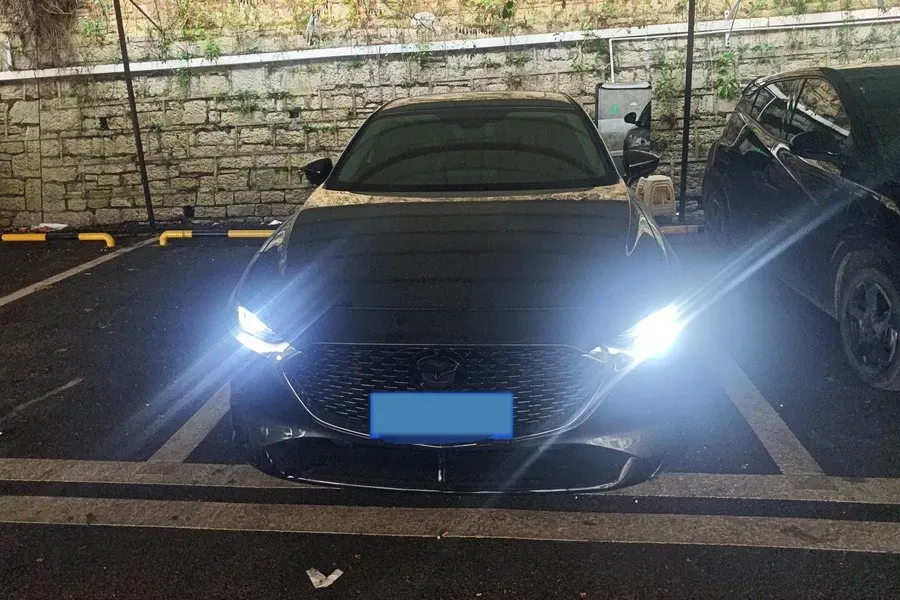 2023 Mazda 3 Axela 2.0L 158HP L4 6AT,autocango,china used car exporter,china ev exporter,chinese used car exporter,chinese used ev exporter