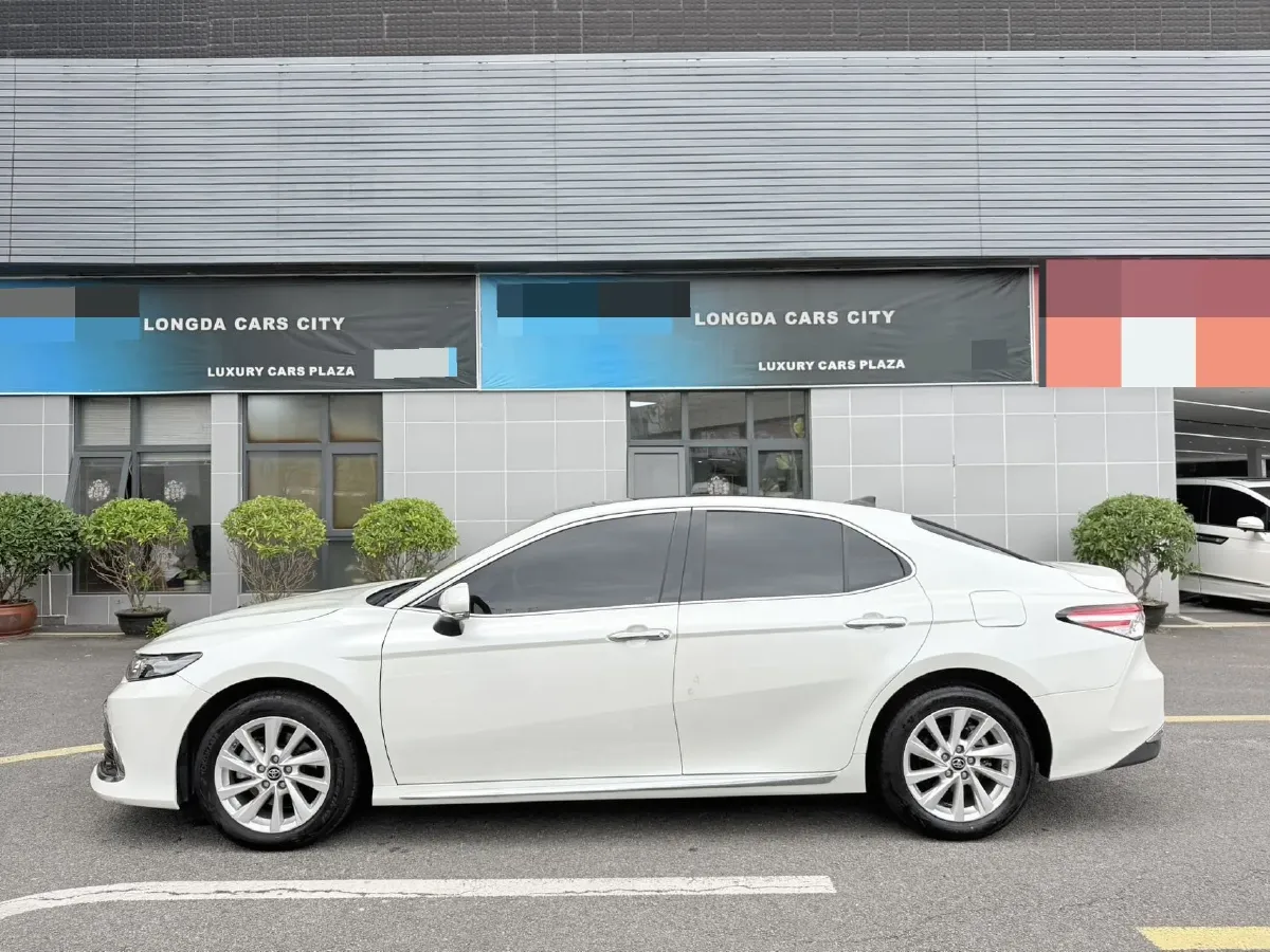 2023 Toyota Camry 2.0L 177HP L4 CVT,autocango,china used car exporter,china ev exporter,chinese used car exporter,chinese used ev exporter
