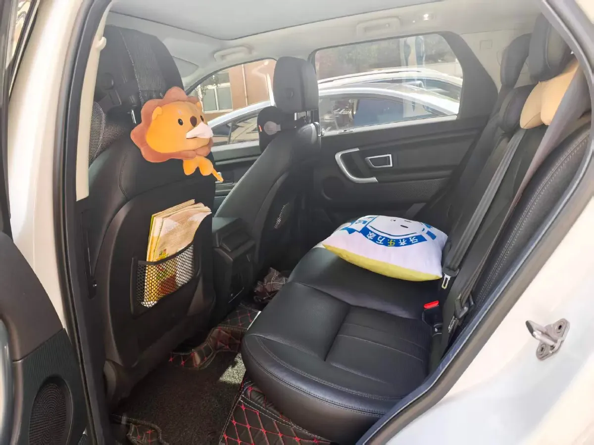 2019 Land Rover Discovery Sport 2.0T 241HP L4 9AT,autocango,china used car exporter,china ev exporter,chinese used car exporter,chinese used ev exporter