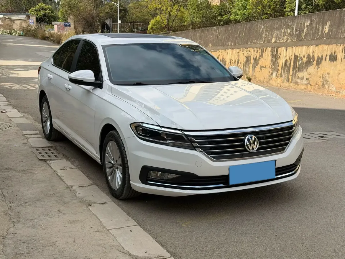 2019 Volkswagen Lavida 1.5L 113HP L4 5MT,autocango,china used car exporter,china ev exporter,chinese used car exporter,chinese used ev exporter