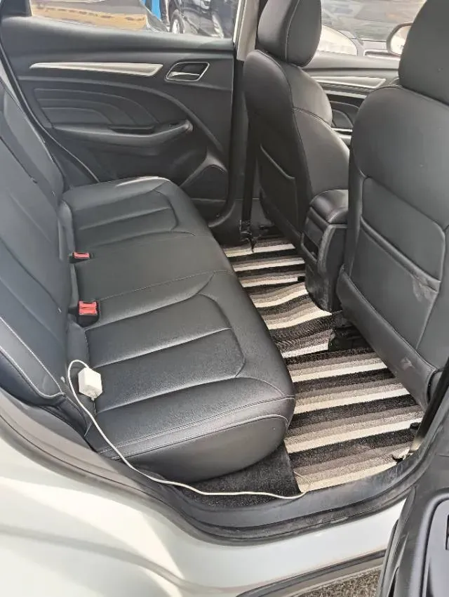 2018 Roewe i6 1.0T 125HP L3 6MT,autocango,china used car exporter,china ev exporter,chinese used car exporter,chinese used ev exporter