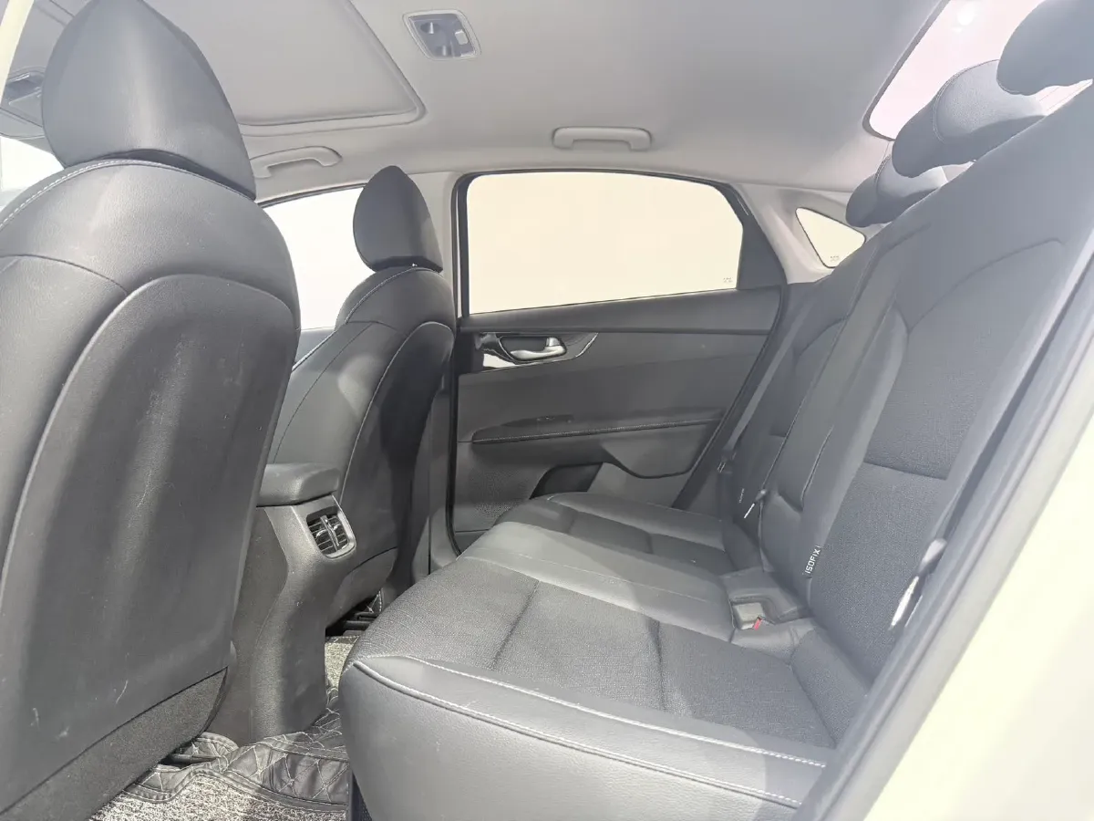 2021 Kia K3 1.5L 115HP L4 CVT,autocango,china used car exporter,china ev exporter,chinese used car exporter,chinese used ev exporter