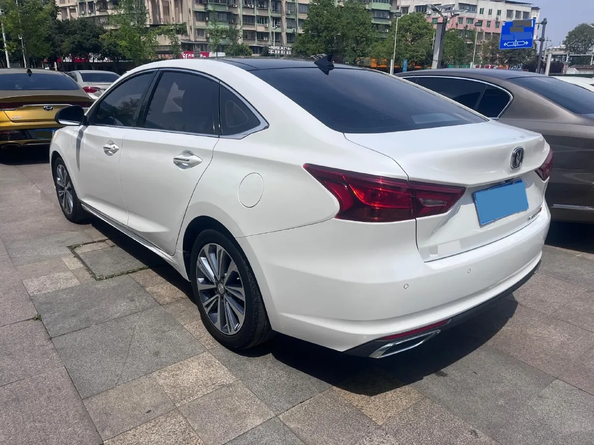 2020 ChangAn Raeton CC 1.5T 156HP L4 6AT,autocango,china used car exporter,china ev exporter,chinese used car exporter,chinese used ev exporter