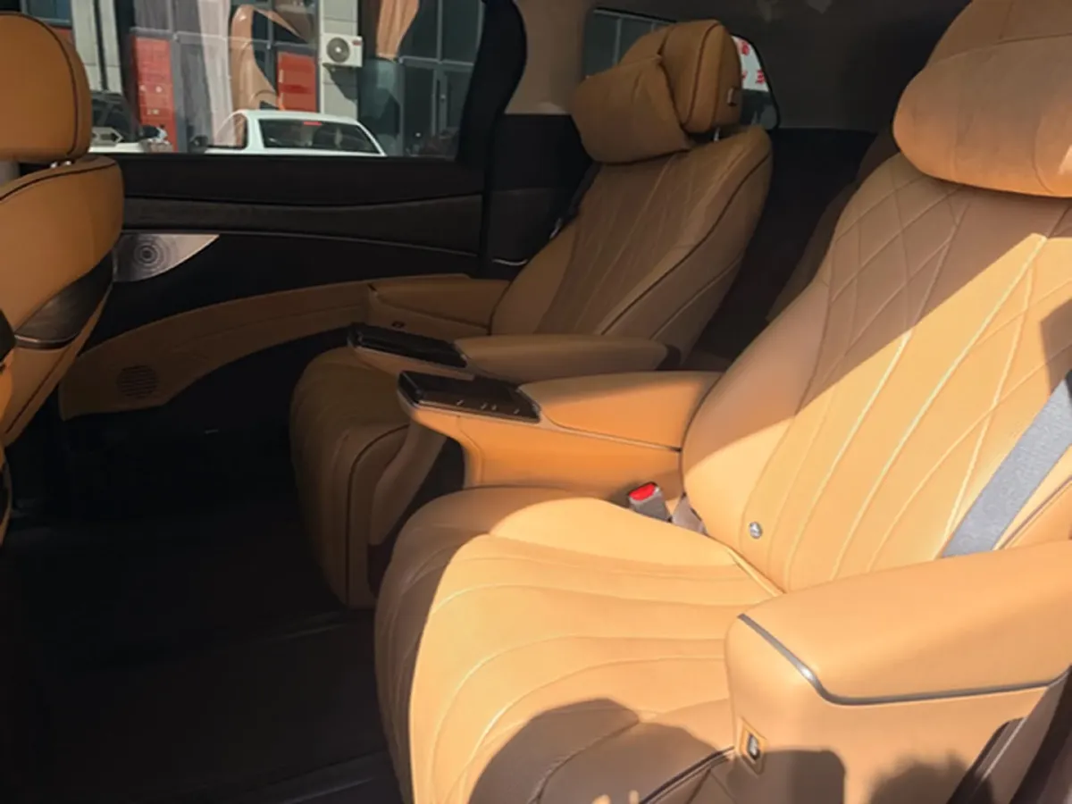 2022 HongQi HS7 3.0T 337HP V6 8AT,autocango,china used car exporter,china ev exporter,chinese used car exporter,chinese used ev exporter