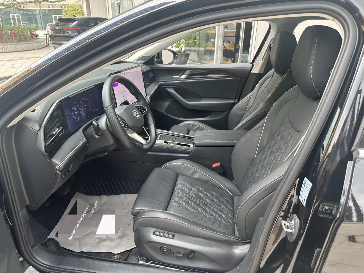 2024 Volkswagen Magotan 2.0T 220HP L4 7DCT,autocango,china used car exporter,china ev exporter,chinese used car exporter,chinese used ev exporter