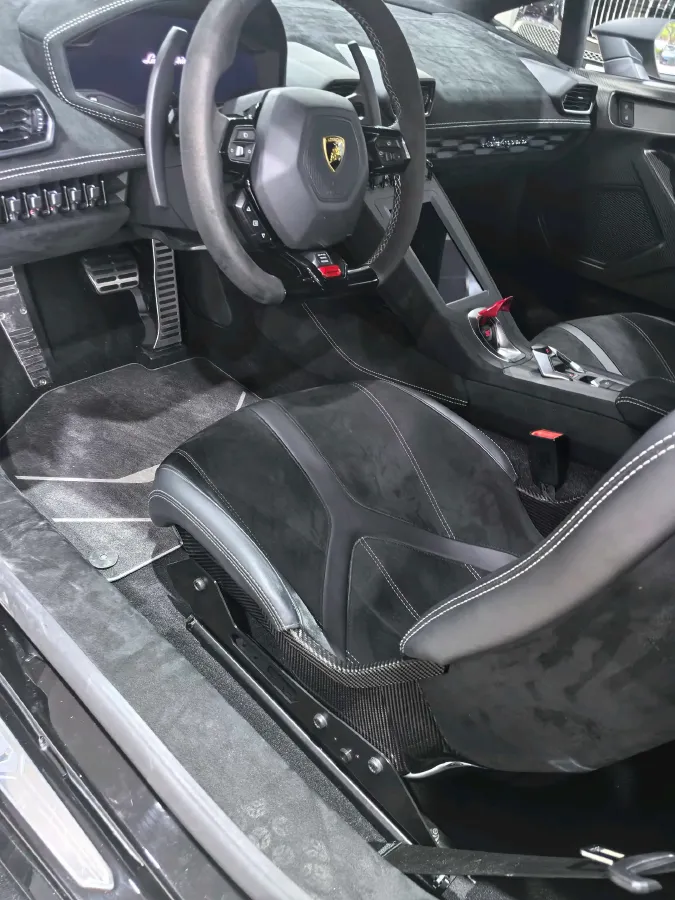 2021 Lamborghini Huracán 5.2L 640HP V10 7DCT,autocango,china used car exporter,china ev exporter,chinese used car exporter,chinese used ev exporter