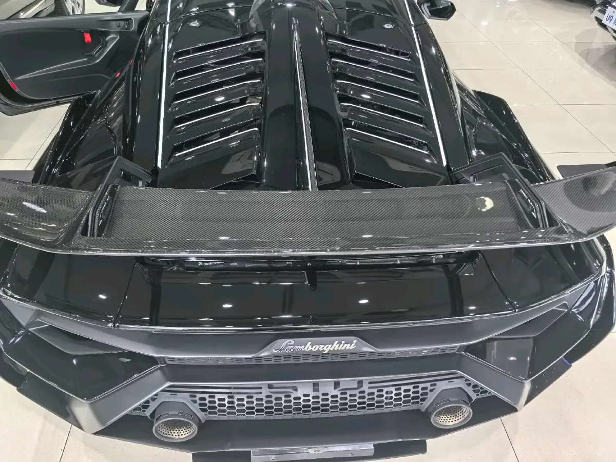 2021 Lamborghini Huracán 5.2L 640HP V10 7DCT,autocango,china used car exporter,china ev exporter,chinese used car exporter,chinese used ev exporter