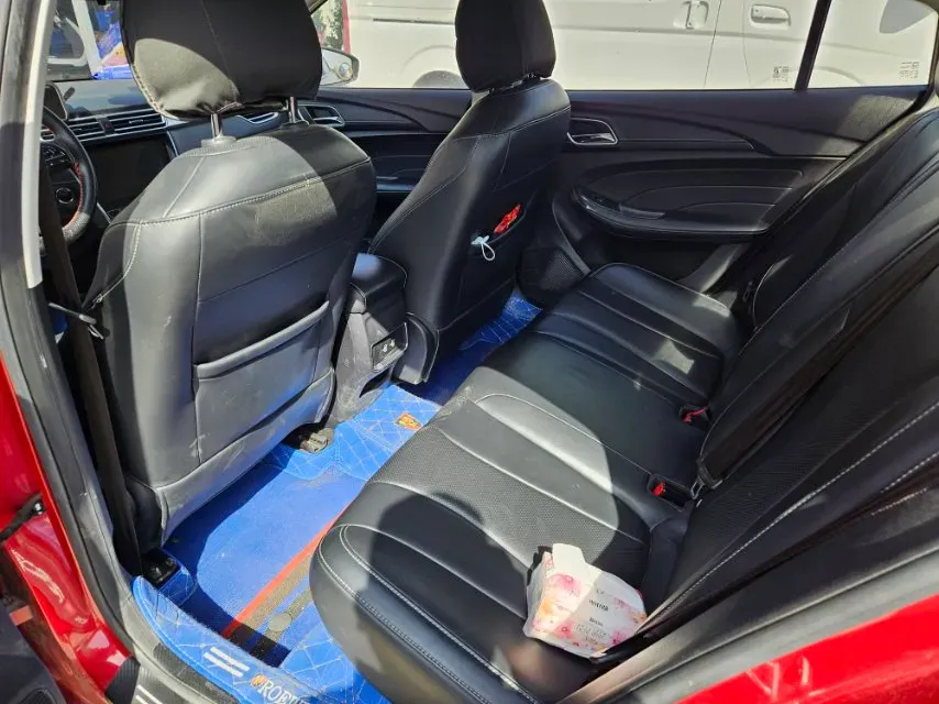 2019 Roewe i5 1.5L 120HP L4 CVT,autocango,china used car exporter,china ev exporter,chinese used car exporter,chinese used ev exporter