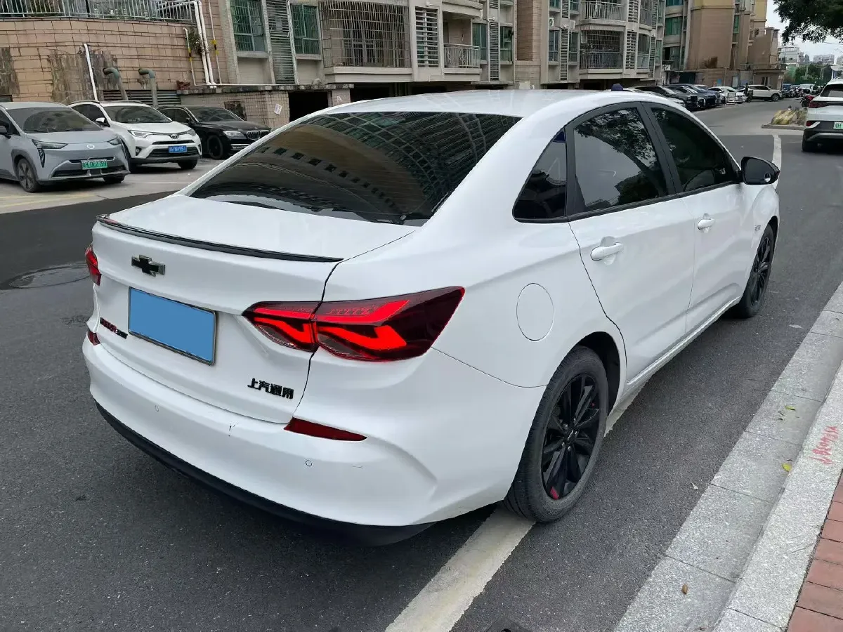 2022 Chevrolet Monza 1.0T 125HP L3 6DCT,autocango,china used car exporter,china ev exporter,chinese used car exporter,chinese used ev exporter