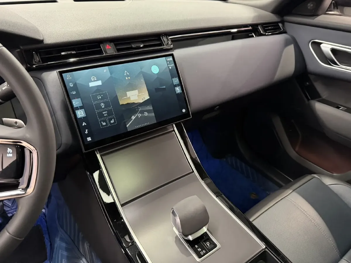 2024 Land Rover Range Rover Velar 2.0T 250HP L4 8AT,autocango,china used car exporter,china ev exporter,chinese used car exporter,chinese used ev exporter