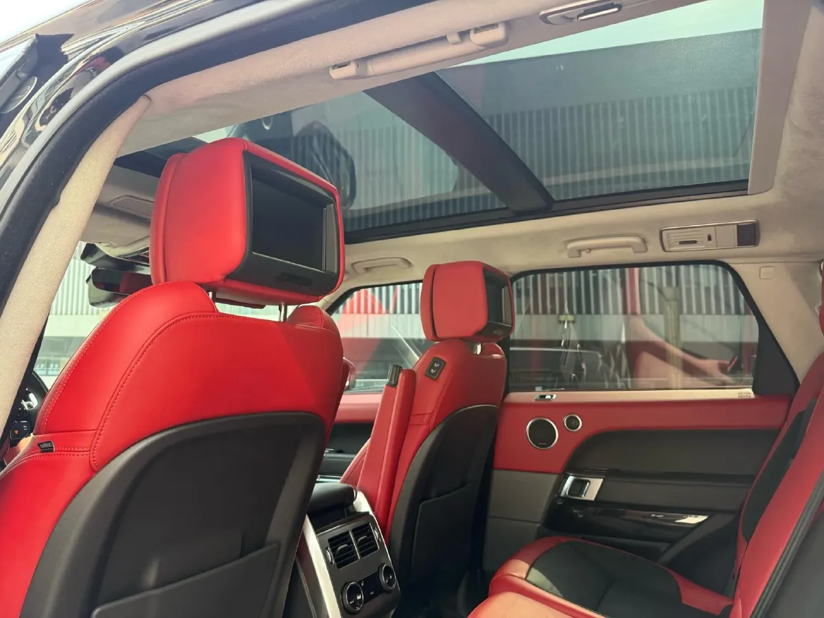 2021 Land Rover Range Rover Sport 3.0T 400HP L6 8AT,autocango,china used car exporter,china ev exporter,chinese used car exporter,chinese used ev exporter