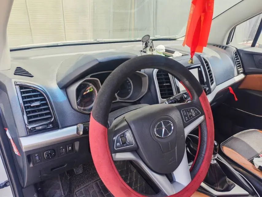 2022 Livan X3 PRO 1.5L 113HP L4 CVT,autocango,china used car exporter,china ev exporter,chinese used car exporter,chinese used ev exporter