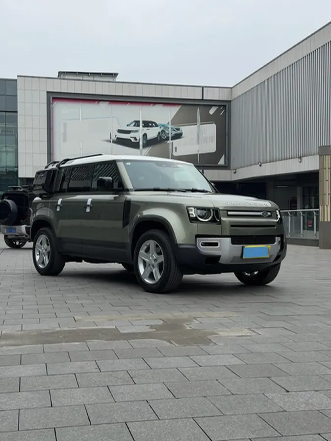 2020 Land Rover Defender 3.0T 400HP L6 8AT,autocango,china used car exporter,china ev exporter,chinese used car exporter,chinese used ev exporter