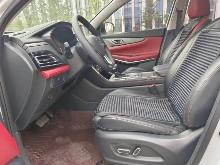 2023 ChangAn CS75 1.5T 188HP L4 7DCT,autocango,china used car exporter,china ev exporter,chinese used car exporter,chinese used ev exporter