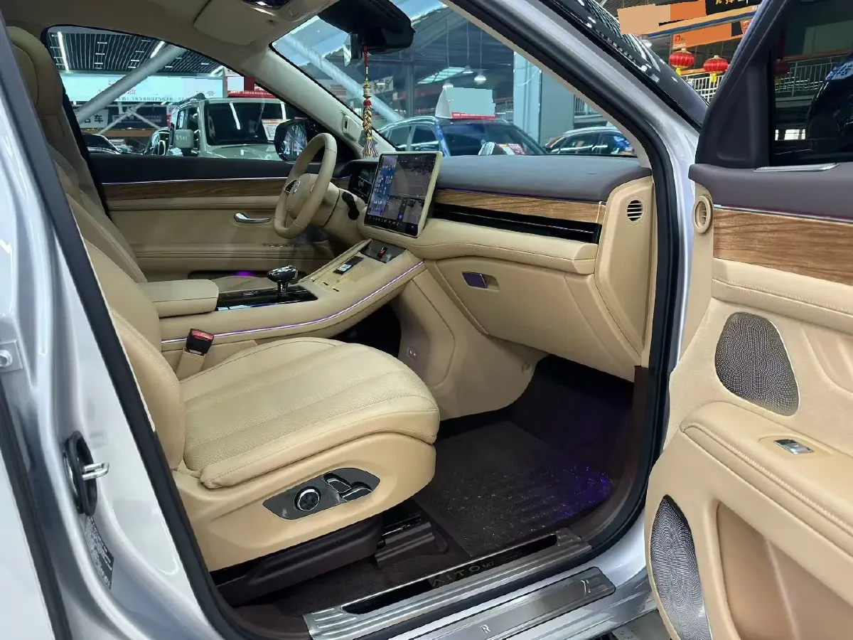 2024 AITO AITO M7 1.5T 152HP L4 REEV 40KWH,autocango,china used car exporter,china ev exporter,chinese used car exporter,chinese used ev exporter